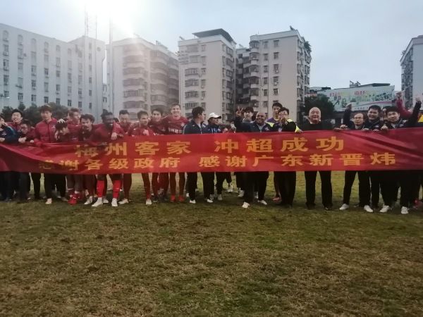 据悉，巴萨已经向河床开出了首份报价，但遭到了拒绝，尽管埃切维里表示自己是巴萨和梅西的粉丝。